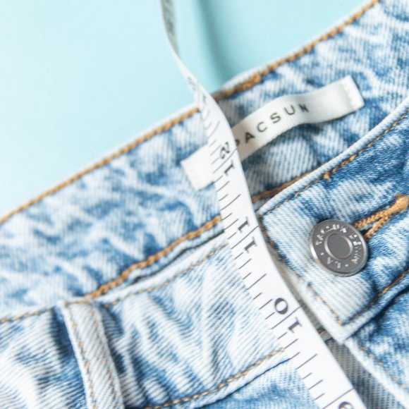 Pacsun Light Wash High Waisted Straight Leg Mom Jeans Size 28 - Picture 6 of 9